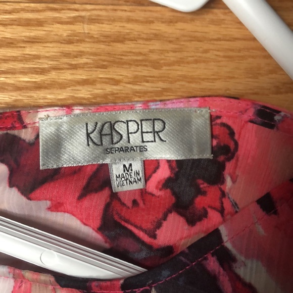 Sleeveless top :) - Picture 3 of 3